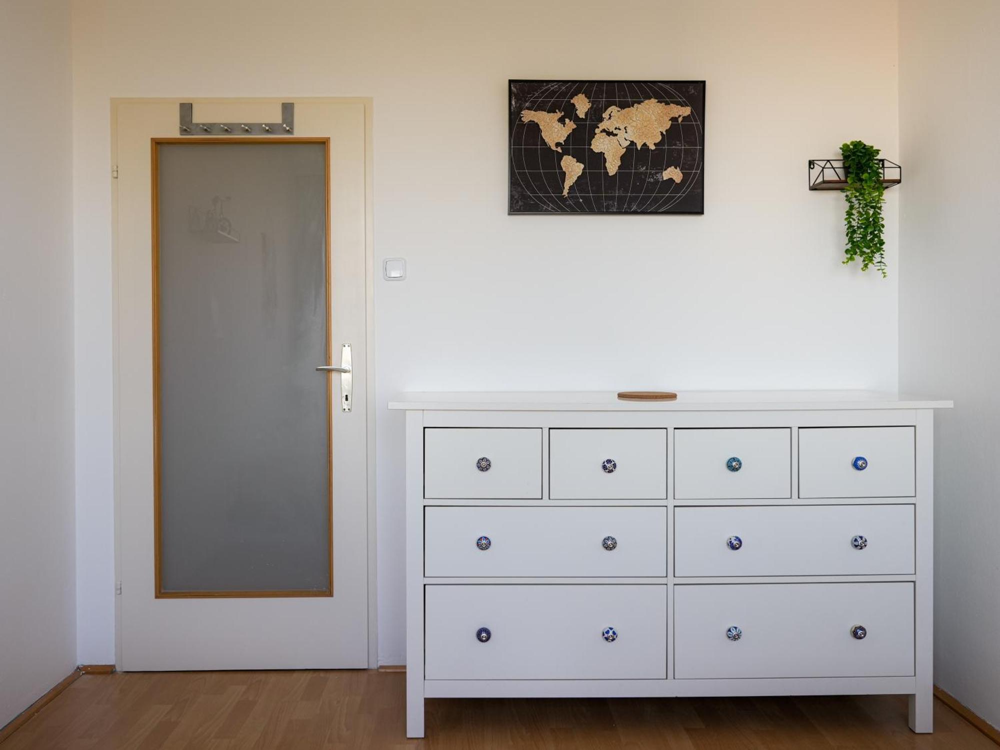 Spacious Apartments With View & Free Parking Wiener Neustadt Exterior foto