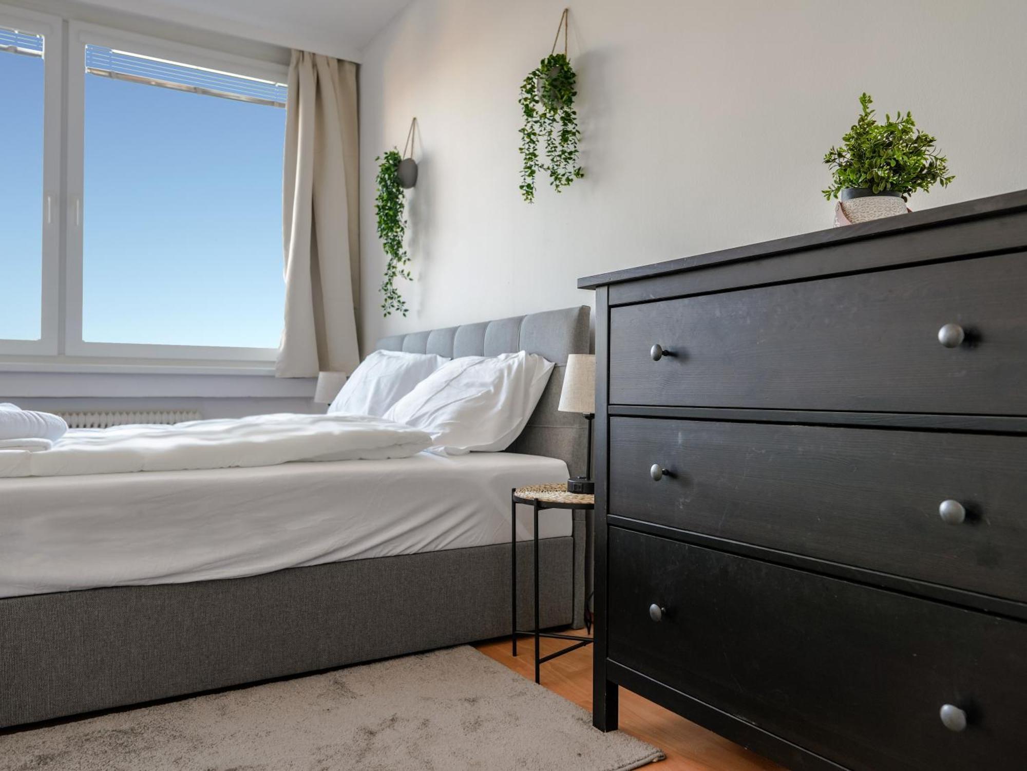 Spacious Apartments With View & Free Parking Wiener Neustadt Exterior foto